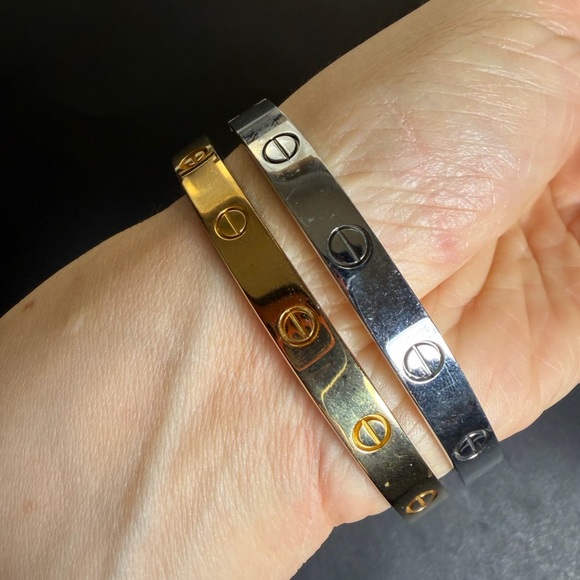 Set of Stainless Steel bracelets - gold and silver - Picture 2 of 16